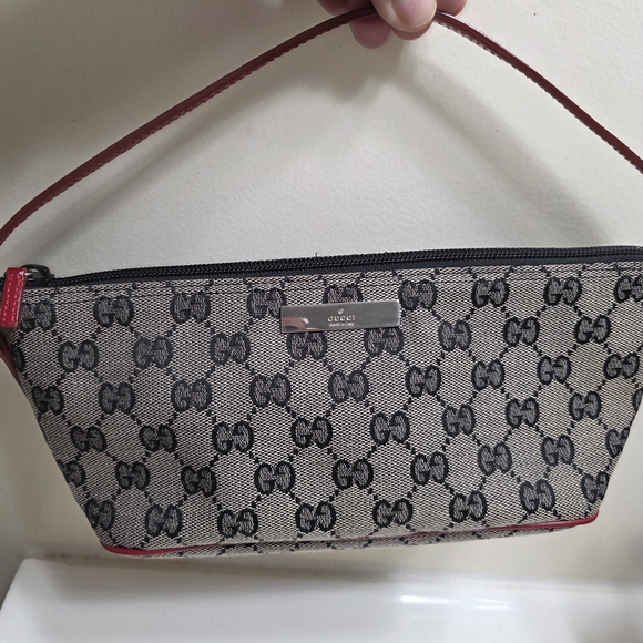 Authentic Gucci Beige and Red Women's Bag From Japan Looks Brandnew - Picture 1 of 12